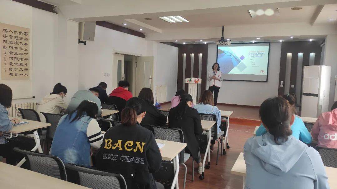 混岗集体工最新动态，变化中的学习之旅，自信与成就感的源泉